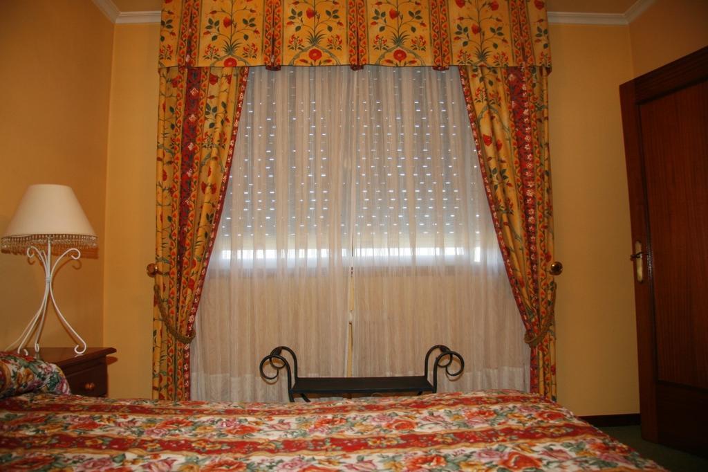 Hotel San Rosendo Ourense Bilik gambar